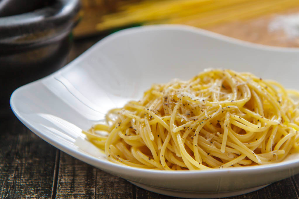 cacio-e-pepe-receptje